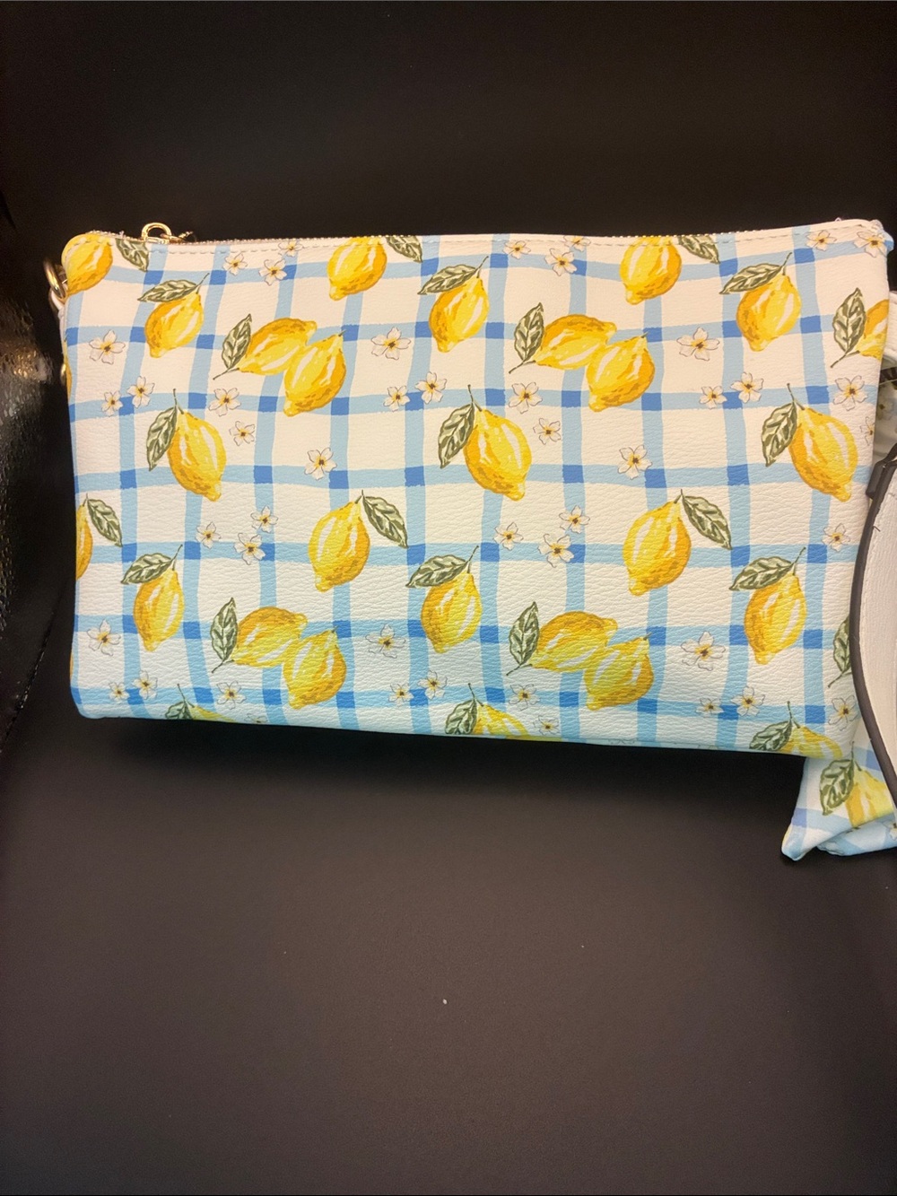🎉🎉🎉BCBGeneration Light Blue and Yellow Lemon-Print Crossbody Bag - Picture 6 of 9